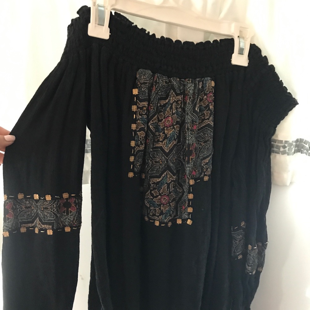 Women’s Off the Shoulder Long Sleeve